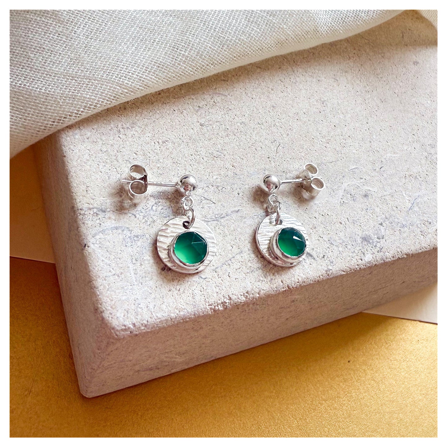 Sterling Silver Textured Green Onyx Gemstone Drop Earrings.
