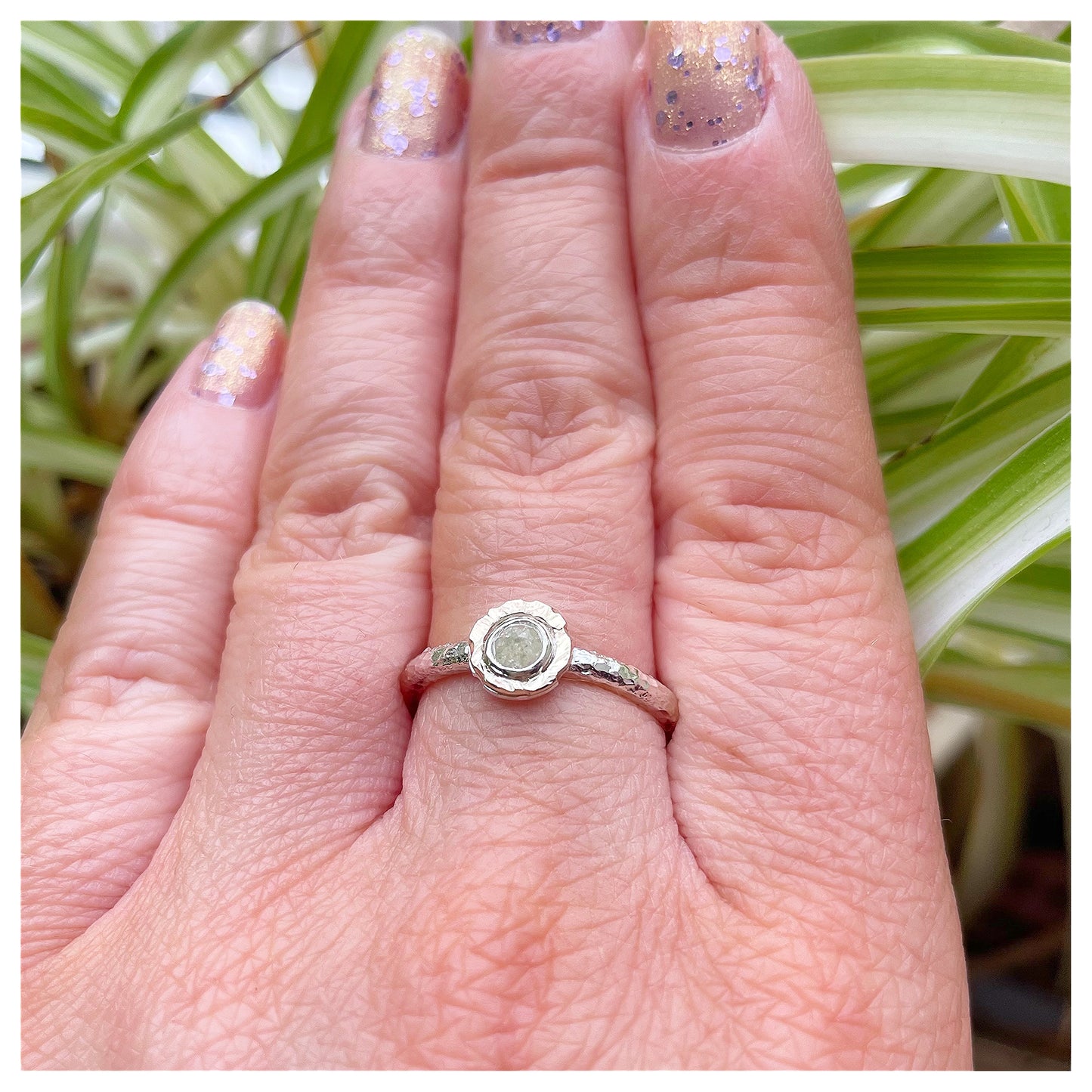 Sterling Silver and 9ct Yellow Gold Rose-Cut Diamond ring (2)