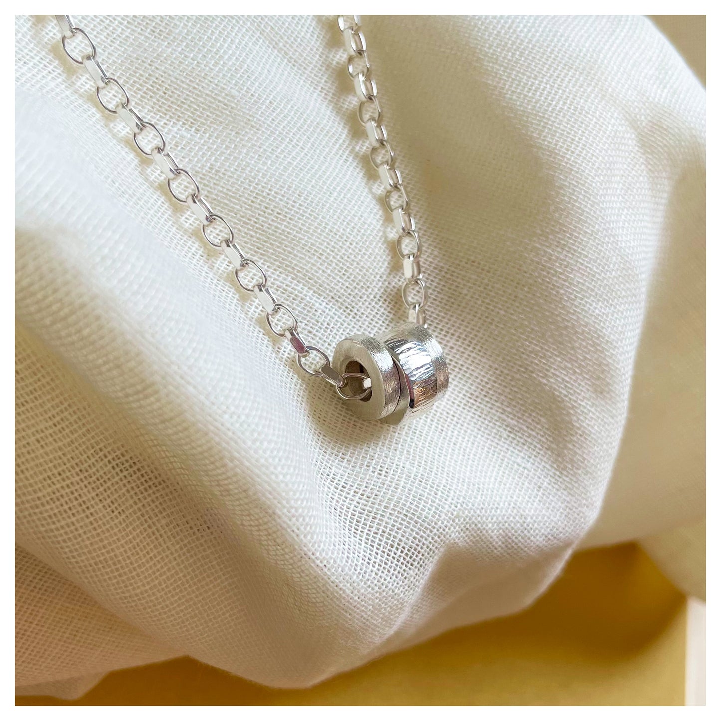 Sterling Silver Textured 3 Donut Necklace