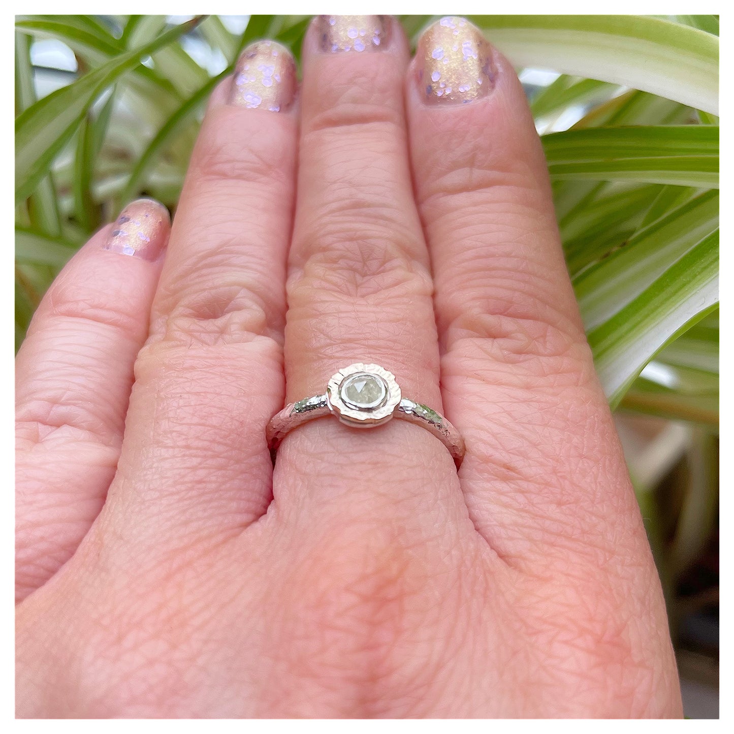 Sterling Silver and 9ct Yellow Gold Rose-Cut Diamond ring (2)