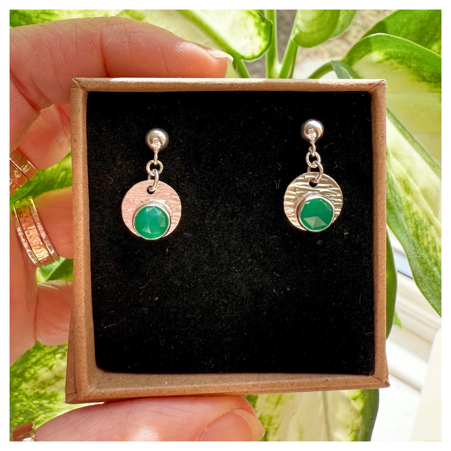 Sterling Silver Textured Green Onyx Gemstone Drop Earrings.