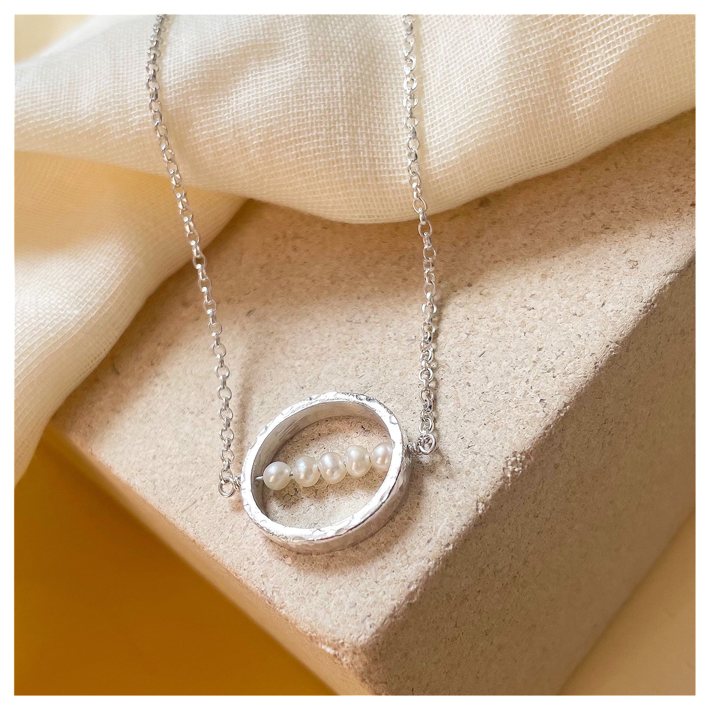 Sterling Silver Textured Circle Bar Pendant Necklace with Freshwater Pearls (2)