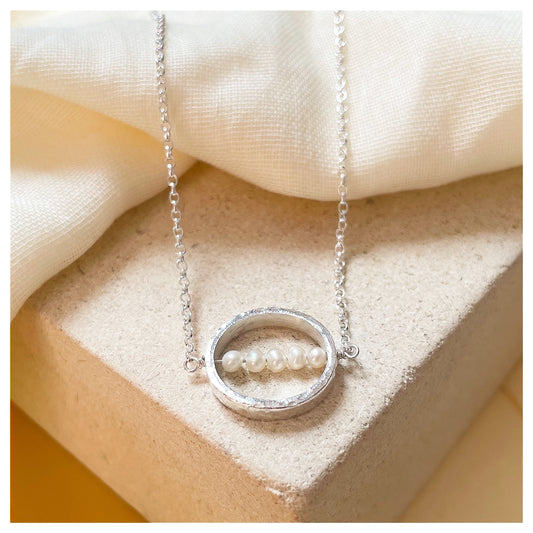 Sterling Silver Textured Circle Bar Pendant Necklace with Freshwater Pearls (2)
