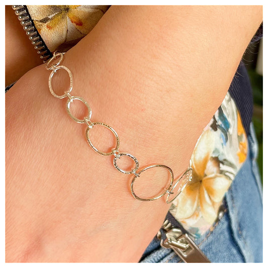 9ct yellow Gold and Sterling Silver Oval Link Chain Bracelet.