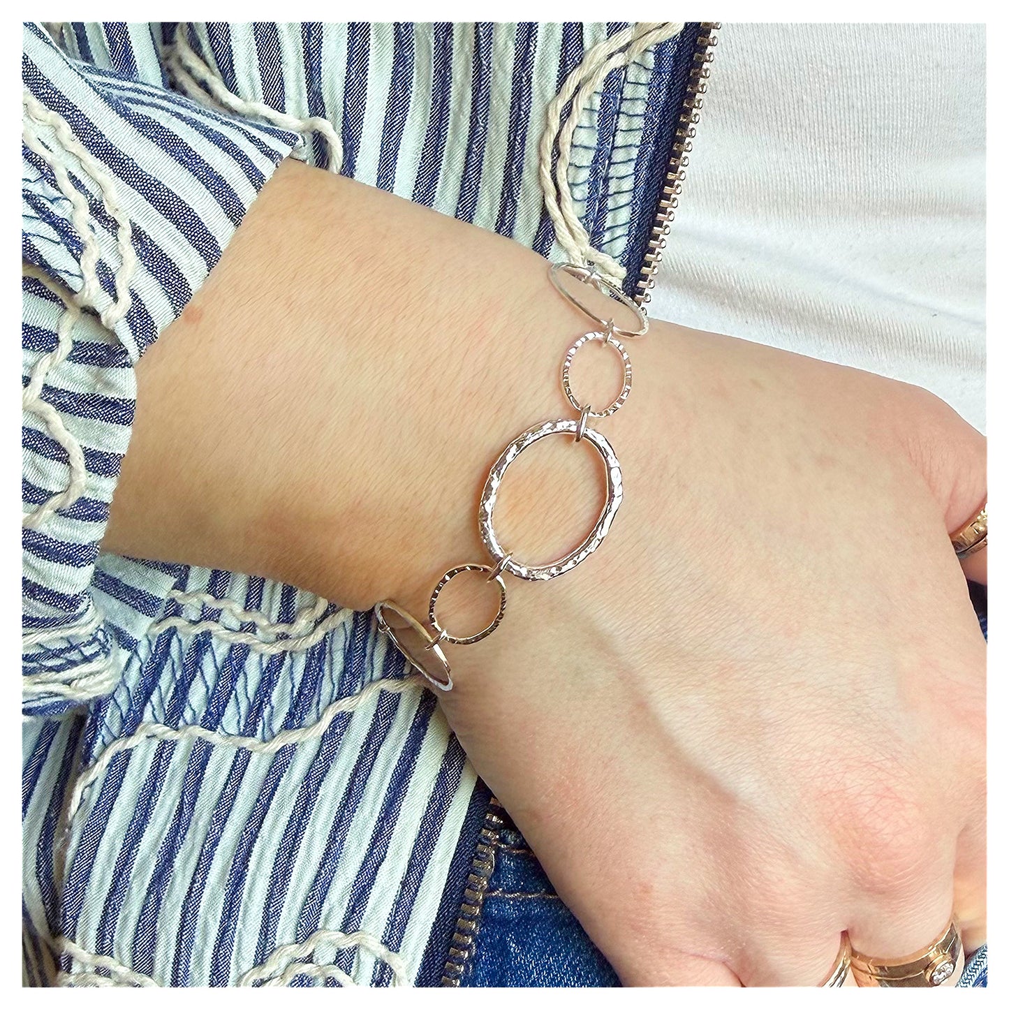 Sterling Silver Hammered Oval Link Chain Bracelet with large reticulated centre link .